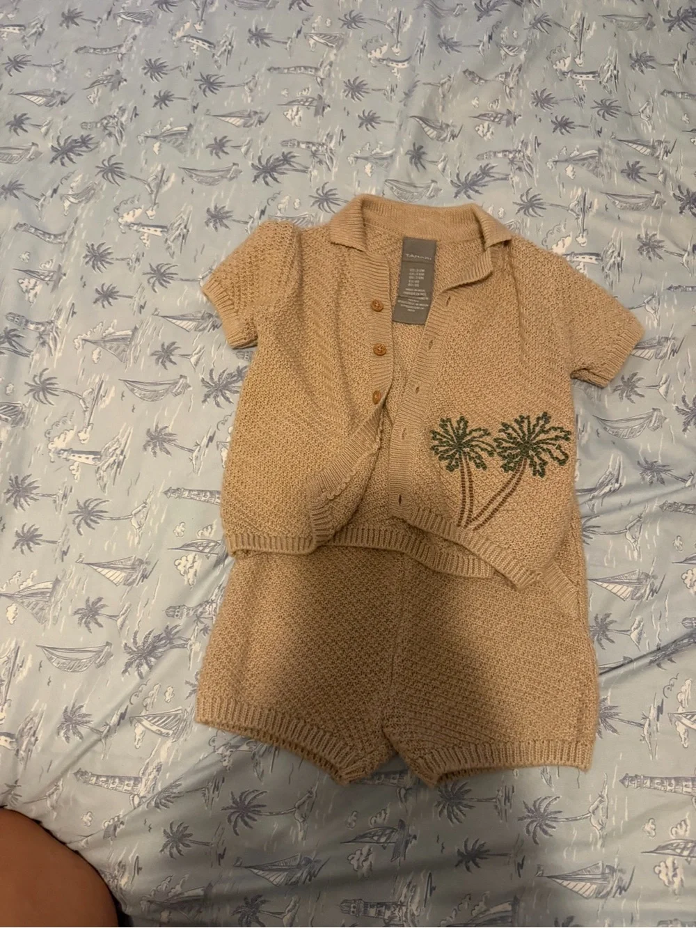 TAHARI BABY SET